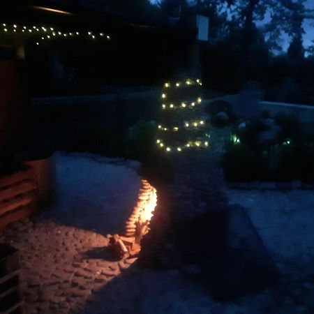 Mary'S Bespoke Cottage คิลลาร์นีย์ ภายนอก รูปภาพ